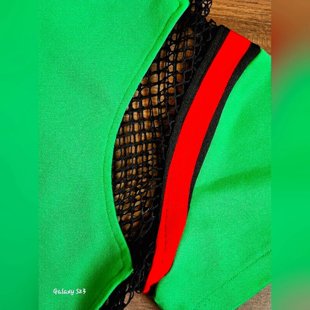 Italian Designer Top - Picture 3 of 9